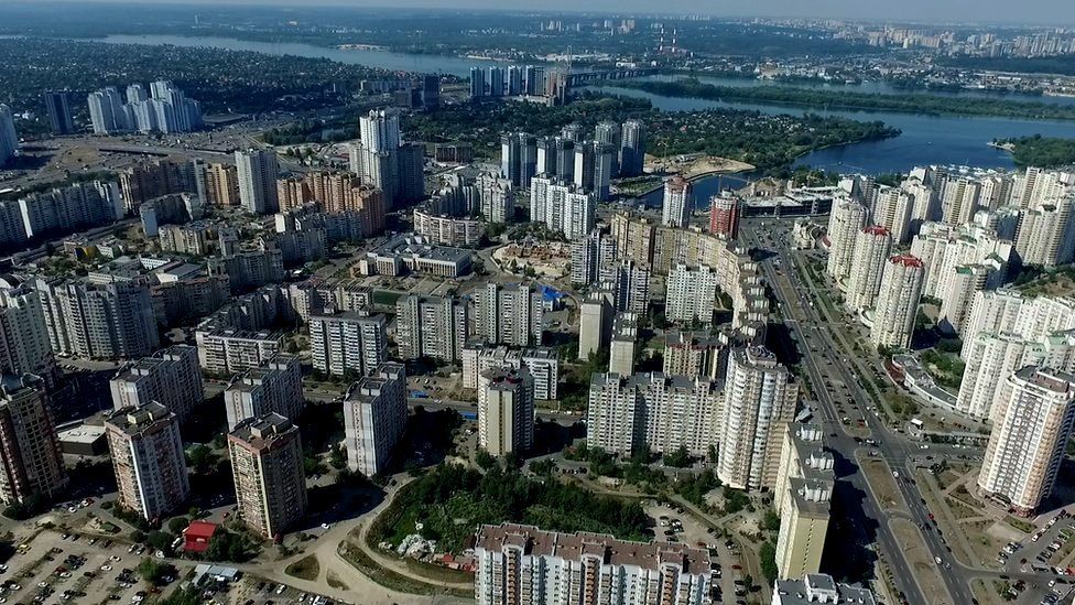 Троєщина, Оболонь і Позняки — три різні історії з одним спільним фіналом